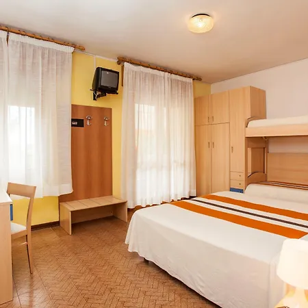 Nazionale 3* Τζεσόλο Λίντο